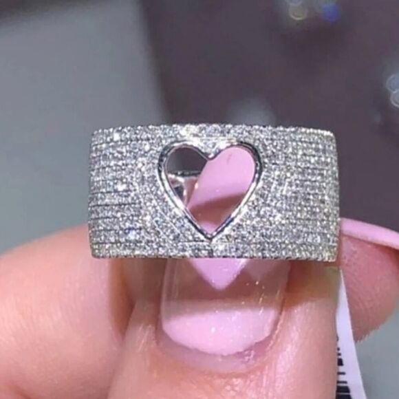 Titanium Ring with Hollowed Heart and Inlaid Zirconia Fashion stones - Picture 7 of 10